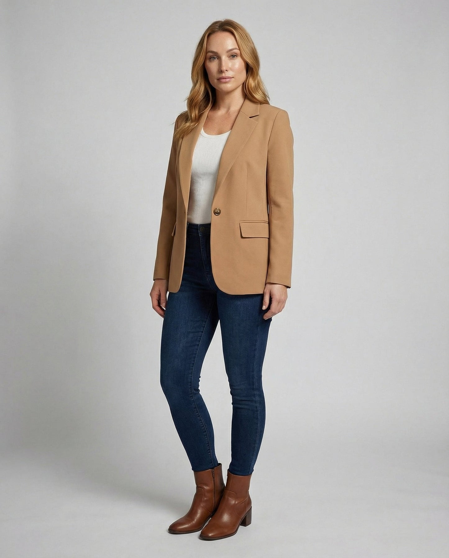 elegant blazer with tailored timeless fit and extended length