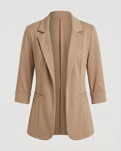 Woman wearing a fitted blazer